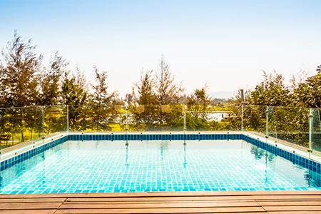Cost of Glass Pool Fence Repair in Brandon, FL